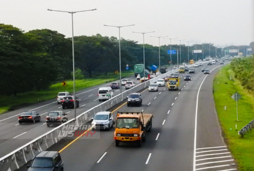 Info Arus Balik: Polisi Mulai Terapkan One Way dari GT Palimanan Sampai Tol Cikampek KM 47 