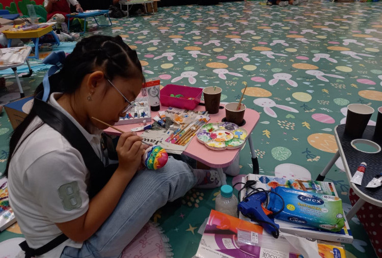 Adu Kreasi dalam Kompetisi Menghias Telur Paskah, Penting Seimbangkan Otak Kiri dan Kanan