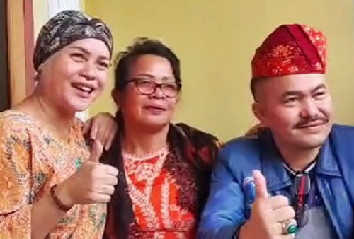 Kamaruddin Kembali Muncul Setelah Diusir Dirtipidum, Irma Hutabarat Posting Senyuman Ibu Brigadir J
