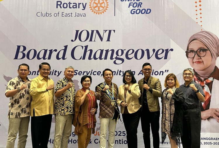 Kepemimpinan Resmi Dimulai, Rotary Club of Surabaja Kukuhkan Club President Baru 