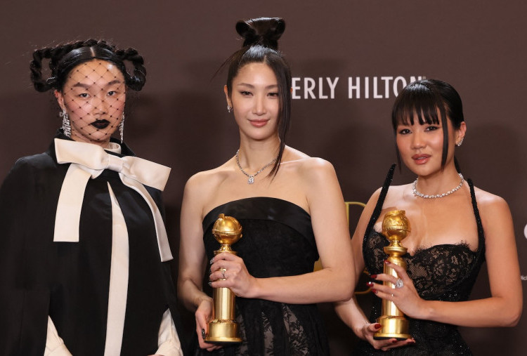 Golden Globes 2026: KPop Demon Hunters Raih 2 Trofi, EJAE Nangis di Panggung
