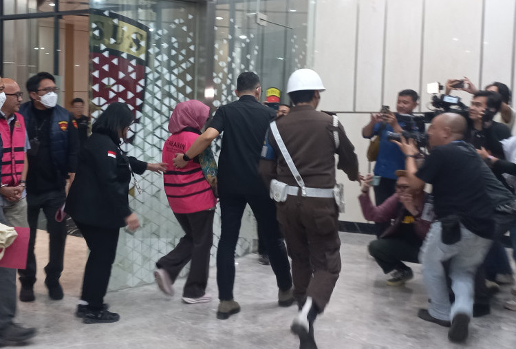 Kejagung Tetapkan 4 Tersangka Korupsi Laptop, Eks Stafsus Nadiem Makarim Ikut Terjerat!