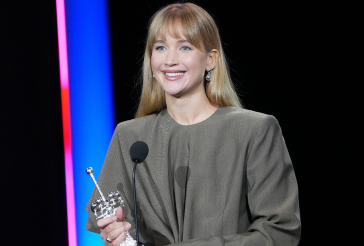 Jennifer Lawrence Cetak Prestasi Baru dengan Donostia Award 2025