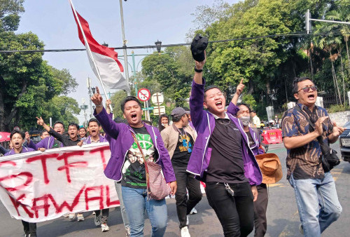 Ratusan Mahasiswa Geruduk Kantor KPU RI, Tuntut Pelaksanaan Pilkada Sesuai Putusan MK