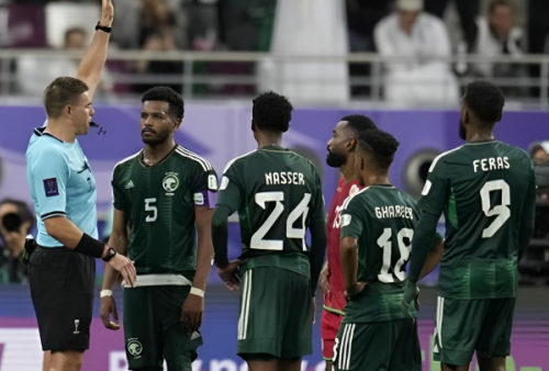 Arab Saudi vs Oman 2-1: Menang Tipis, Arab Saudi Gagal Geser Thailand di Puncak 