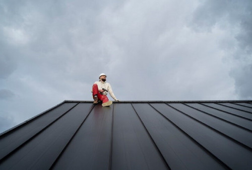 Cara Mencegah Atap Rumah Bocor Saat Hujan Deras Datang, Segera Lakukan 7 Langkah Ini