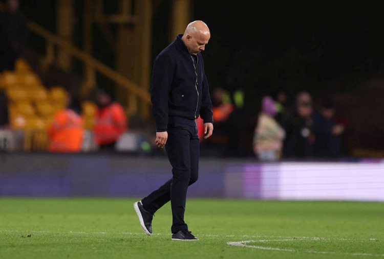 Ditabok Wolves, Arne Slot Geram Liverpool Tidak Klinis