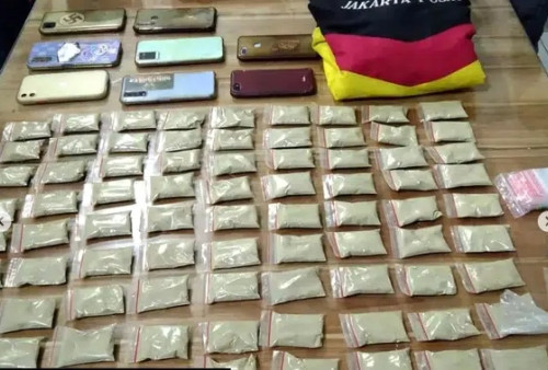 Grebek Markas Geng Motor, Polisi Amankan 7 Remaja dan 81 Klip Serbuk Kratom 