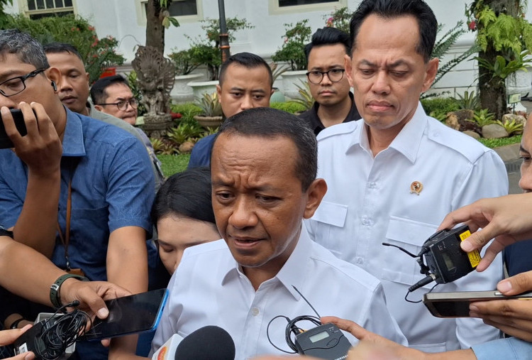 Bahlil Minta Masyarakat Tak Panic Buying BBM Usai Perang Iran–Israel