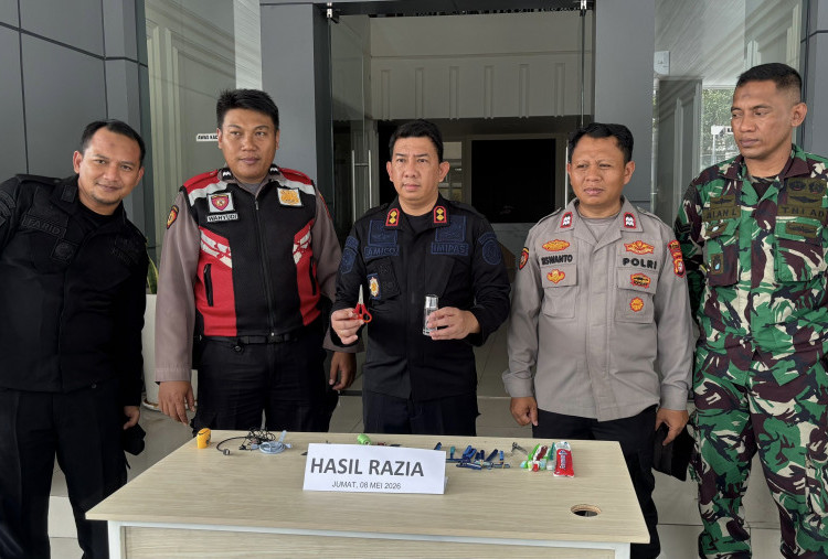 Lapas Kelas II A Salemba Dirazia, Bermacam Benda Terlarang Disita!