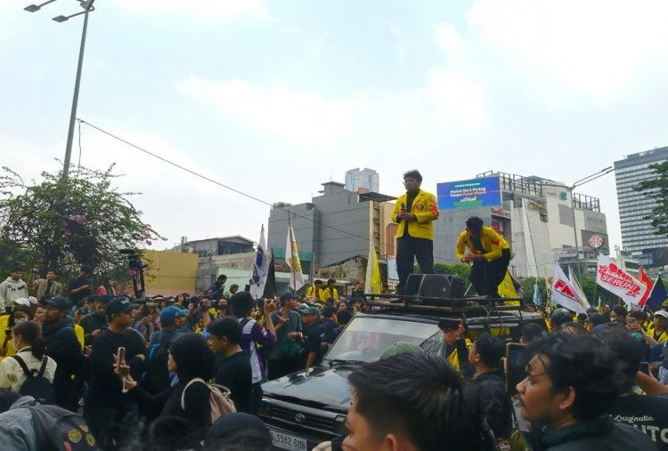 7 Link CCTV Pantau Demo BEM UI di Bundaran HI Jakarta Hari ini
