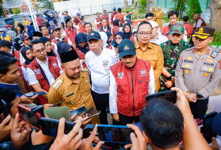 Gus Ipul Apresiasi SRMA 37 Gresik, Siapkan Program Kesehatan dan Modal Usaha untuk Orang Tua