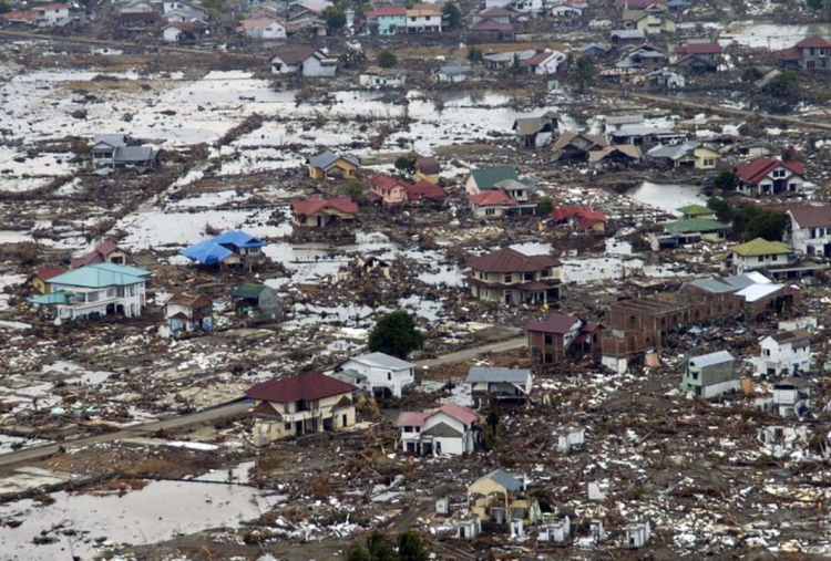 21 Tahun Peringatan Tsunami Aceh: Pagi Itu, Daratan Berguncang dan Air Laut Meluap