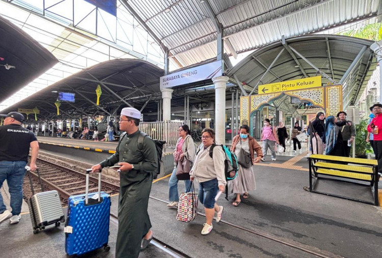 KAI Daop 8 Surabaya Layani 1 Juta Pelanggan Selama Angkutan Lebaran 2026