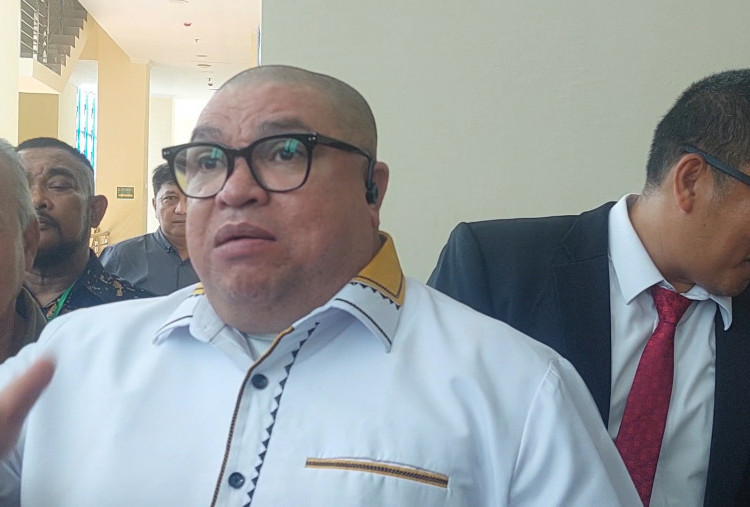 Razman Curiga Hotman Paris Idap Penyakit Lain Selain Abses Hati, Sakit Jantung dan Ginjal