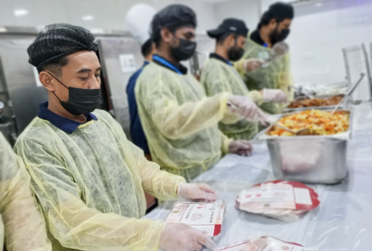 Kisah Rosidah Hadirkan Rendang dan Balado untuk Jemaah Haji