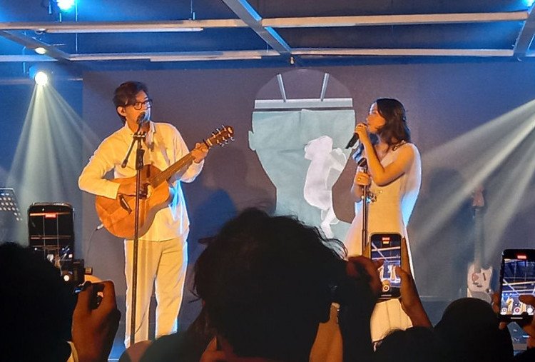 Raisa Anggiani Gelar Tur Album Kepada Yang Terhormat di Surabaya, Maknai Cinta Lewat Lagu dan Puisi