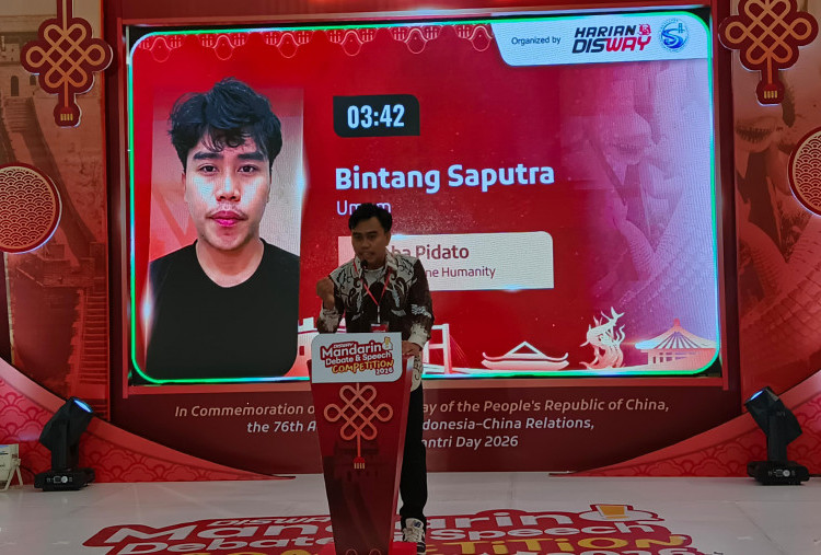 Bintang dari Kendari Terbang ke Surabaya demi Disway Mandarin Debate & Speech Competition 2026