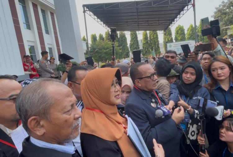 Sidang Eksepsi Dokter Tifa Ungkap Dugaan Kejanggalan Waktu dan Lokasi dalam Laporan Ijazah Jokowi