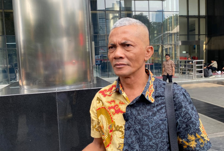 Rumor Akuisisi BYAN 62,2%, IAW Ingatkan BEI-OJK Jangan Saling Lempar Kewenangan