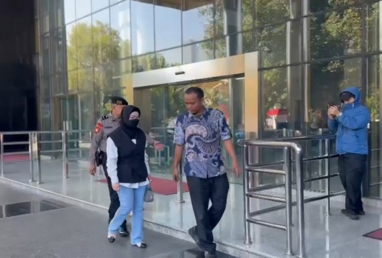 KPK OTT Bupati Sukoharjo Etik Suryani Terkait Kasus Dugaan Pemerasan Perangkat Daerah