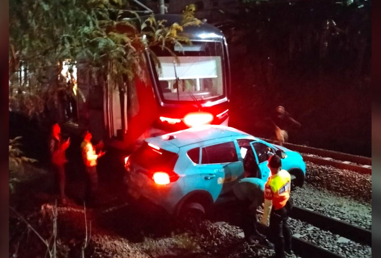 3 Investigator Usut Tabrakan KRL dan KA Argo Bromo di Bekasi, KNKT Turun Langsung ke Lapangan 