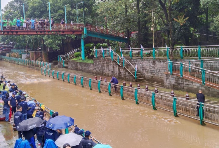 Sungai Cisadane Dituangi 10 Ribu Liter Eco Enzyme, Pecahkan Rekor MURI