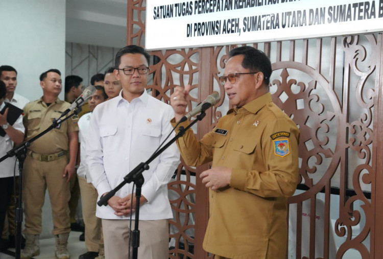 Menko PMK Sugiono Apresiasi Kinerja Satgas PRR dan Tekankan Mitigasi Perubahan Iklim