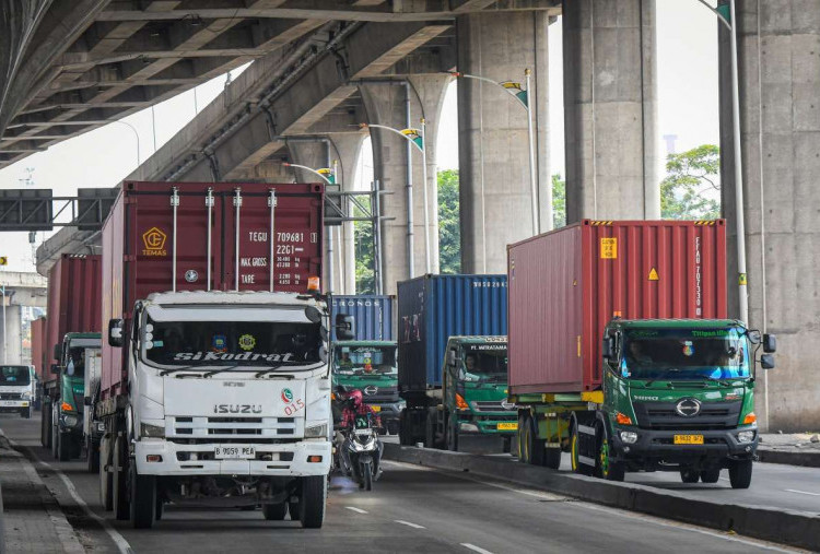 Hampir 4 Ribu Truk Melanggar Larangan Melintas Selama Masa Mudik, Kemenhub Ancam Bekukan Izin Perusahaan