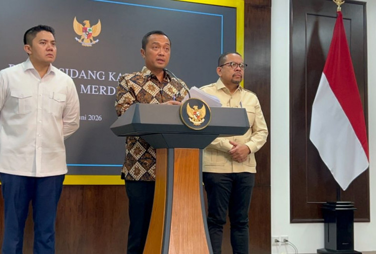 Prabowo Copot Dadan Hindayana, Pemerintah Jamin Program MBG Tak Terganggu