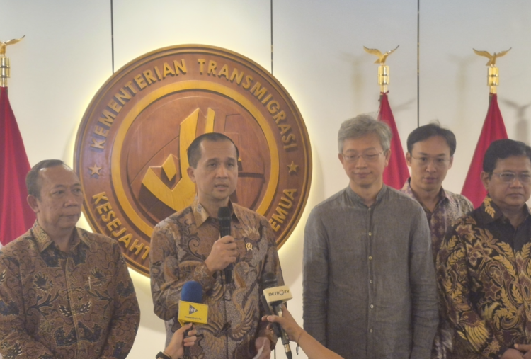 Indonesia Bidik Ekspor Durian dan Kelapa ke Tiongkok dari Kawasan Transmigrasi