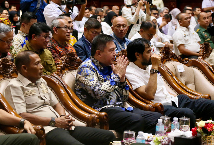  Sekjen Kemendagri Tekankan Pentingnya Pemda Aceh Lakukan Terobosan Kreatif untuk Perkuat PAD