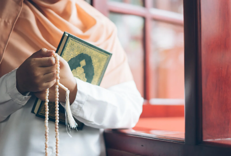 Bacaan Sholawat Thobibiyah Lengkap dengan Arab, Latin dan Terjemahannya, Bersihkan Diri dari Banyak Penyakit!