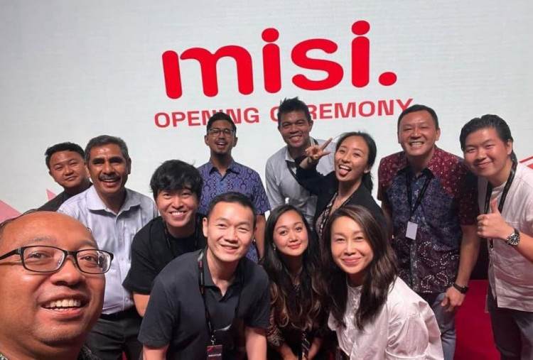 Cerita Diaspora oleh I.G.A.K. Satrya Wibawa (1): Jejak Diplomasi dari Singapura ke Paris