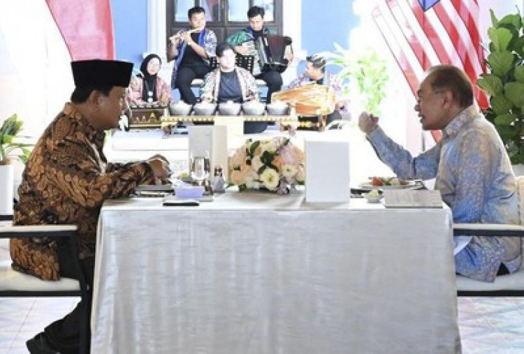 Diiringi Musik Gamelan, Prabowo Bertemu PM Ibrahim di Rumah Tangsi Malaysia