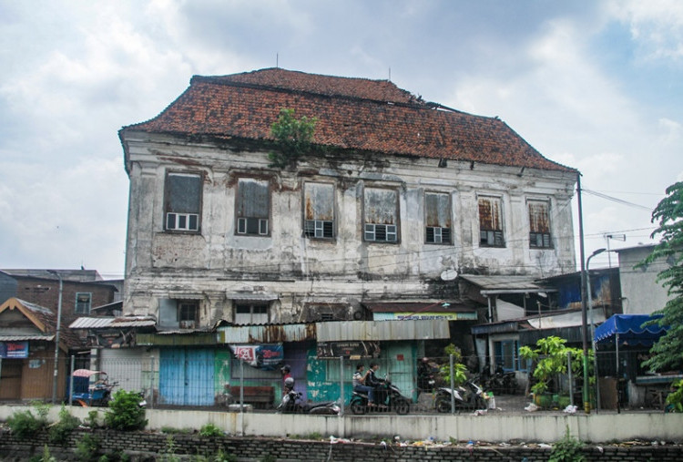 Nestapa Penghuni Gedung Setan Surabaya (4-habis): Tiada Lagi Suka Cita Natal