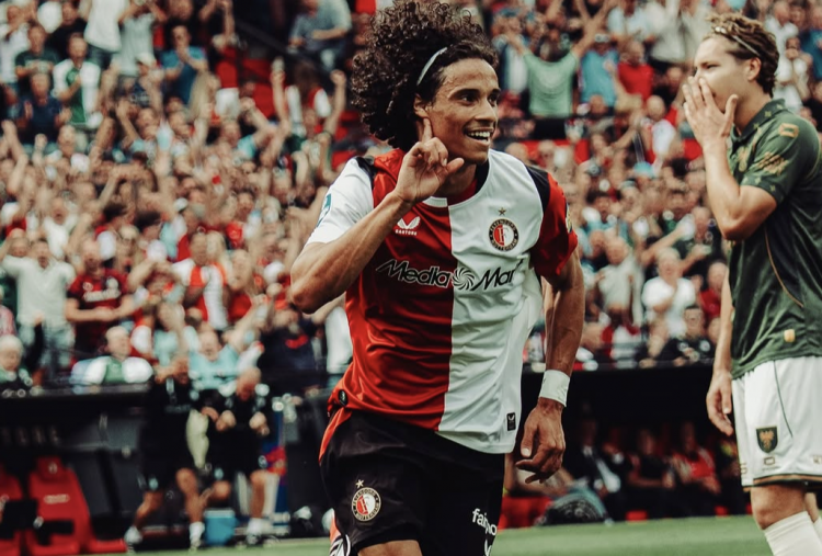 Arsenal dan Chelsea Kepincut Gjivai Zechiel! Gelandang Muda Feyenoord Ini Bikin Premier League Terpikat