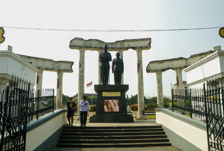 Alasan Hari Pahlawan 10 November Tidak Menjadi Hari Libur Nasional