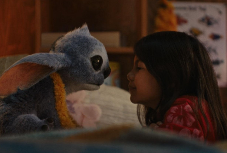 Sinopsis Lilo & Stitch Live-Action: Kembalinya Alien Biru Menggemaskan dan Arti Keluarga 