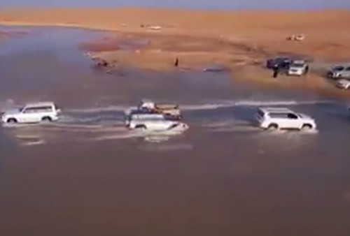 Viral! Fenomena Munculnya Danau dan Sungai di Gurun Pasir Arab Saudi, Netizen: Tanda Akhir Jaman