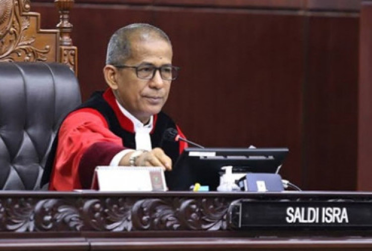 Hakim MK Pertanyakan Gugatan Hasto soal UU Tipikor: Kenapa Tak ke DPR?