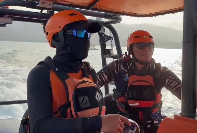 Hari Kesembilan, Tim SAR Kerahkan 22 Alut Air Cari Rombongan Jurnalis Hilang Kontak di Selat Sunda