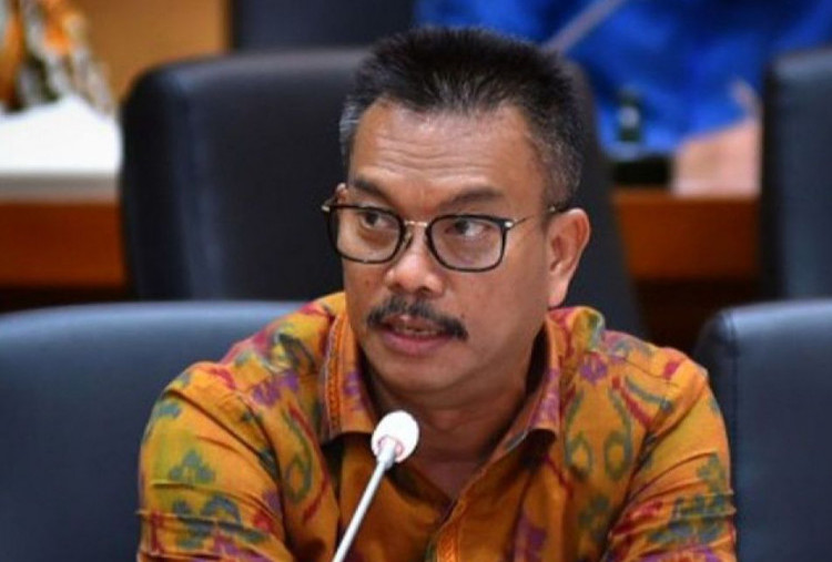 DPR Desak Evaluasi Program Makan Bergizi Gratis (MBG) Usai Kasus Keracunan Ribuan Anak