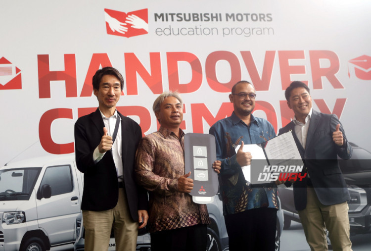 MMKSI Serahkan 10 Mobil ke SMK lewat Program MEP