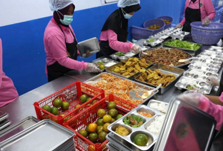 Pemerintah Perketat Pengawasan MBG :  1.288 SPPG Ditutup, 353 Kepala Diberhentikan, Rp311 M Kembali ke Negara