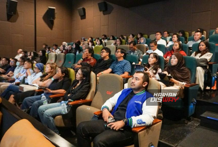 Peserta berusia 25–40 tahun memperoleh wawasan mengenai industri asuransi, peluang bisnis, pengembangan diri, serta potensi pendapatan tambahan melalui profesi tenaga pemasar.