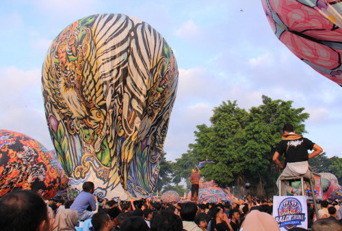 Puncak Acara Festival Balon Udara 2024 Wonosobo: Kemeriahan Budaya dan Pariwisata Tanpa Ganggu Penerbangan