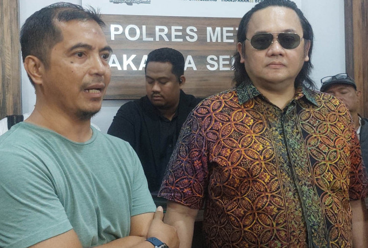 Respon Farhat Abbas Usai Dilaporkan oleh Denny Sumargo ke Polda Metro Jaya 