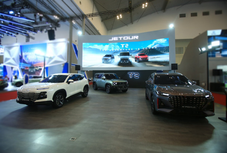Jetour Hadirkan Sensasi Family Travel Baru di GJAW 2025 dengan Dashing dan X70 Plus
