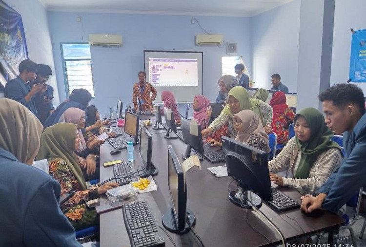 Unitomo Latih 250 Guru PAUD Coding Dasar, Bekali Anak Hadapi Era Digital